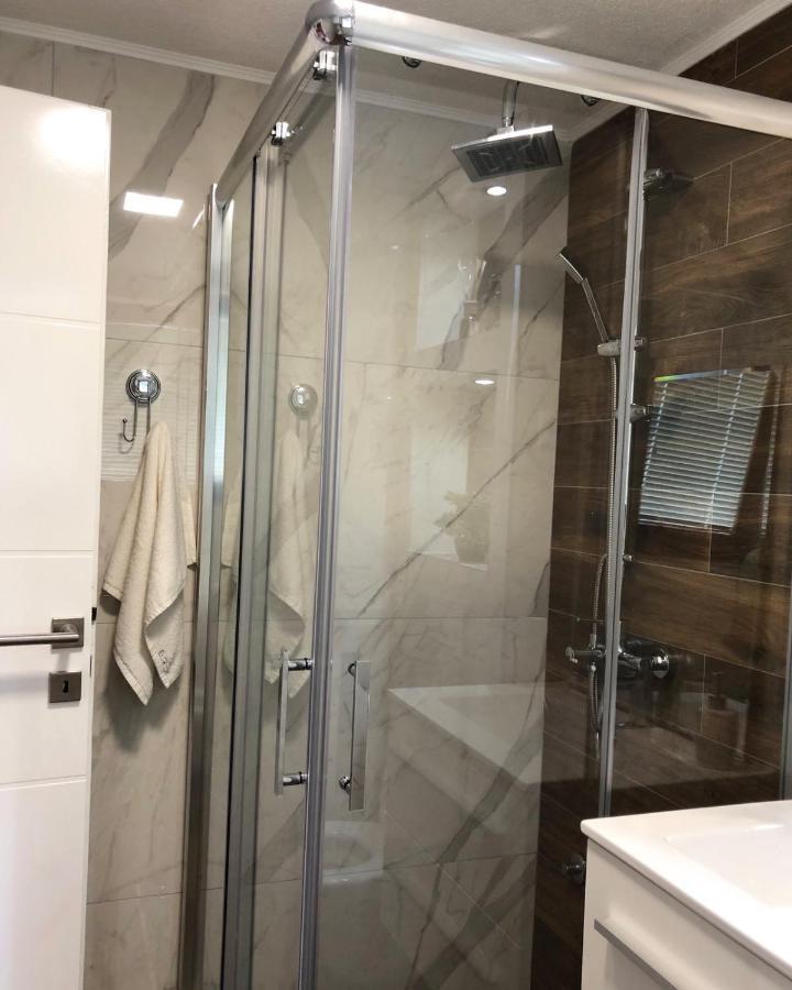 טיינטישטה Apartmani Sarovic מראה חיצוני תמונה